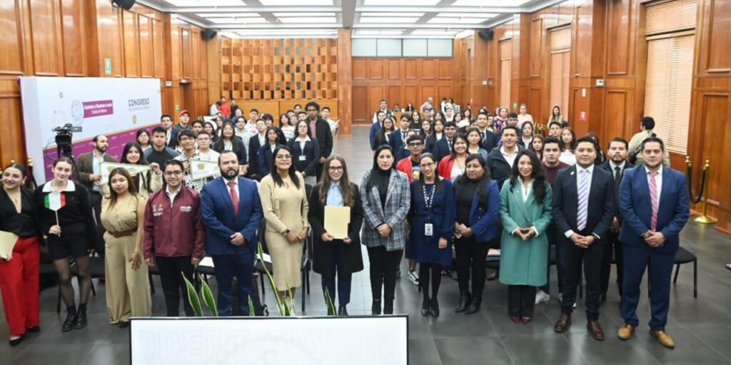 Asisten congresistas a 40 aniversario del Consejo Estatal de Población