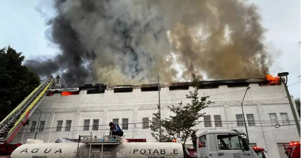 Incendio en Colonia Morelos moviliza servicios de emergencia, logran controlarlo