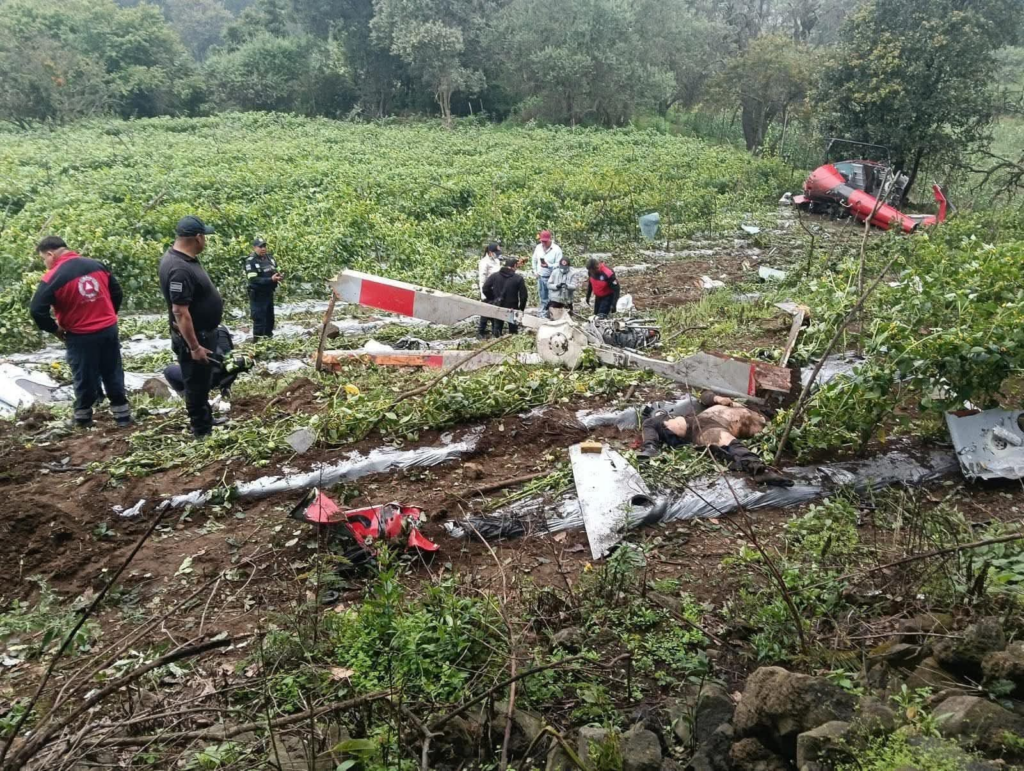 Se desploma helicóptero en Tepetlixpa; dos hombres mueren en el accidente