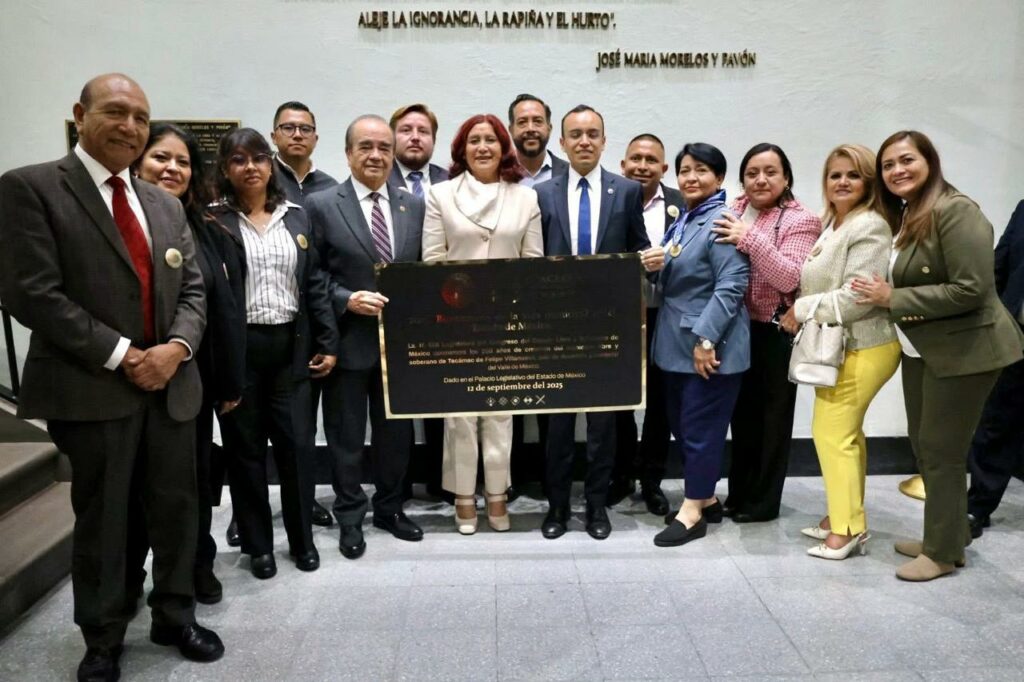 Entrega Congreso del Edoméx a Tecámac placa conmemorativa por los 200 de la creación del municipio