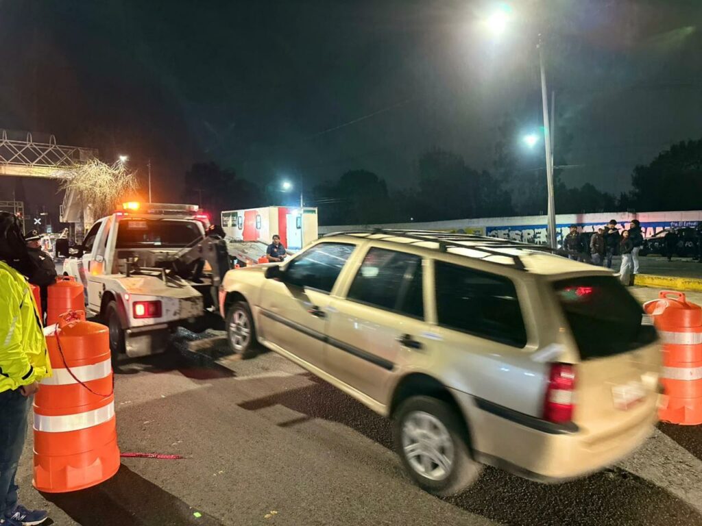 Retiran vehículos a 26 conductores que manejaban ebrios en Toluca