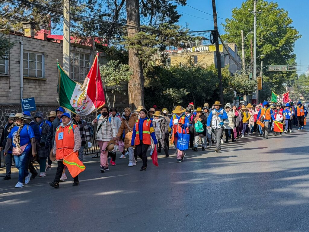 35 mil fieles transitan  rumbo a la Basílica de Guadalupe