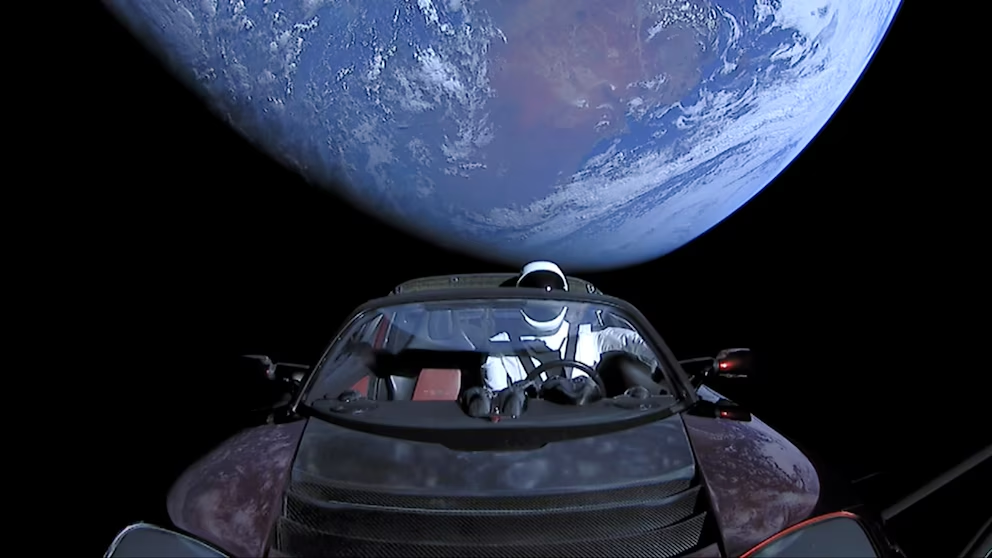 Astrónomos encuentran «asteroide»; era un auto lanzado en 2018