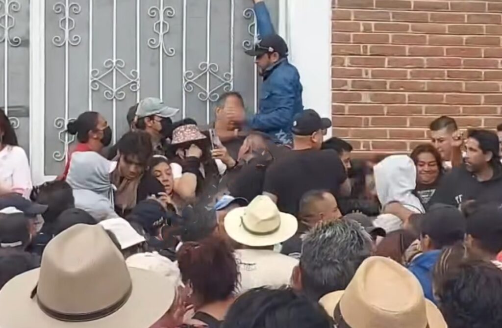 Se desata conflicto en Coatlinchán, Texcoco por cambio en comité de agua potable