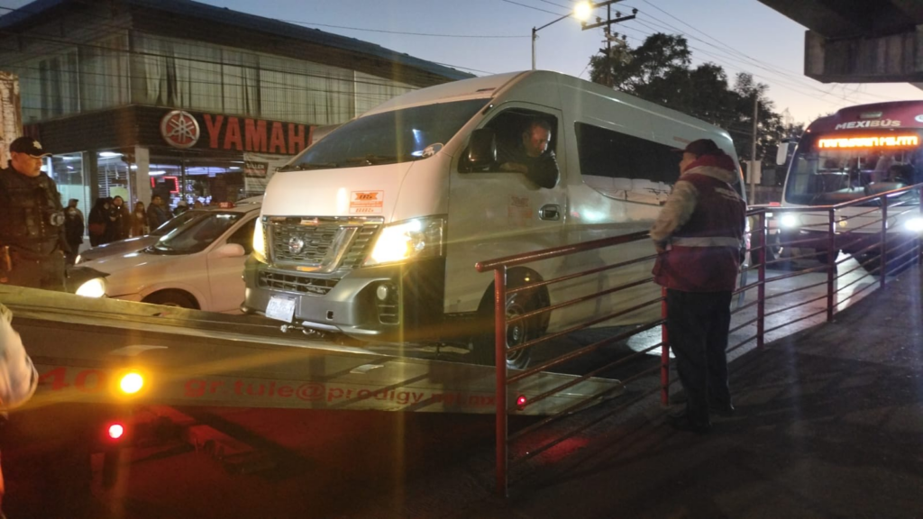 4,800 conductores fueron sancionados durante operativos en carril del Mexibús