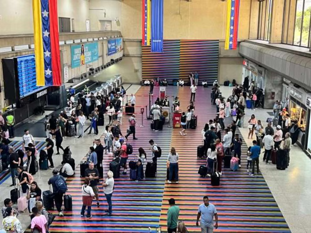Veto a aerolíneas impuesto por el régimen de Maduro, causa caos entre usuarios