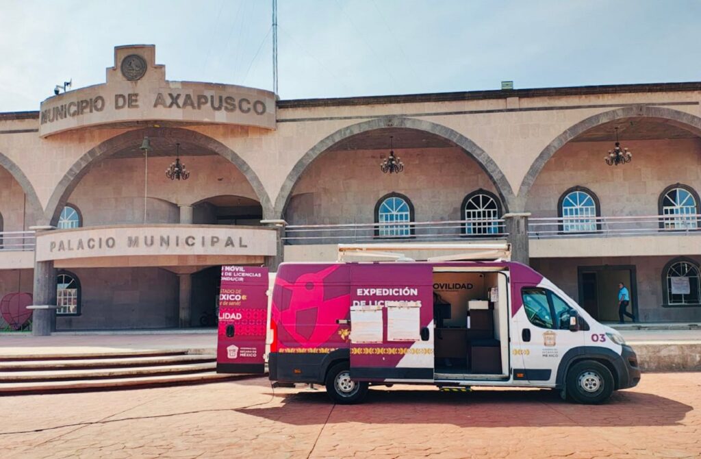 Edoméx: Tramitan unidades móviles de expedición de licencias más de 54 mil plásticos