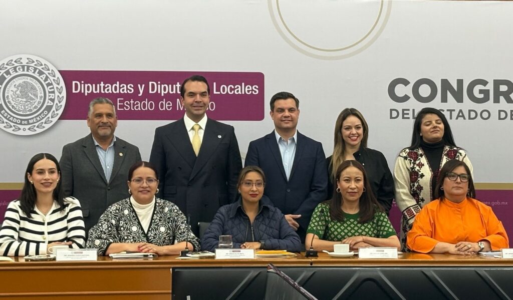 Aprueban en comisiones iniciativa del PRI para proteger ciclos de lluvia
