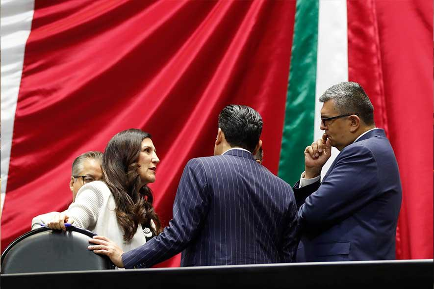 Retroactividad viola la Constitución: Kenia López Rabadán