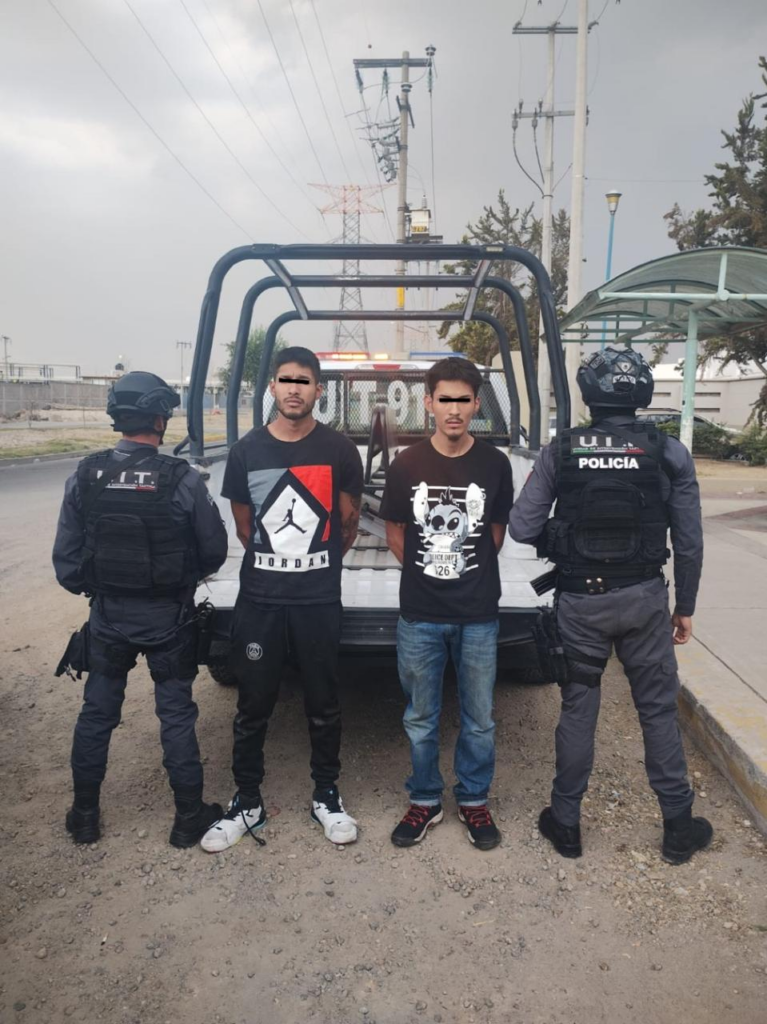 Detiene Guardia Civil a dos sujetos cuando intentaban robar una casa habitación; uno iba armado