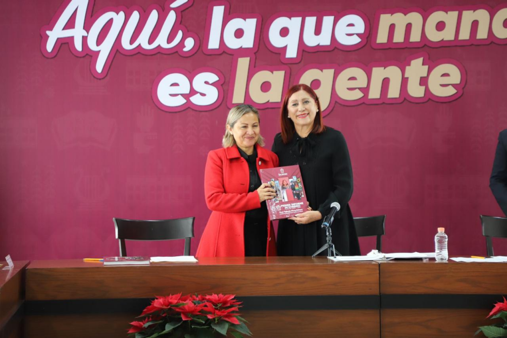 Entrega Alcaldesa de Tecámac su Primer Informe de Gobierno