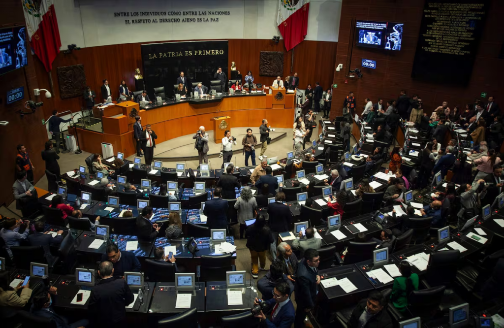 Senadores aprueban hasta 42 años de cárcel para extorsionadores