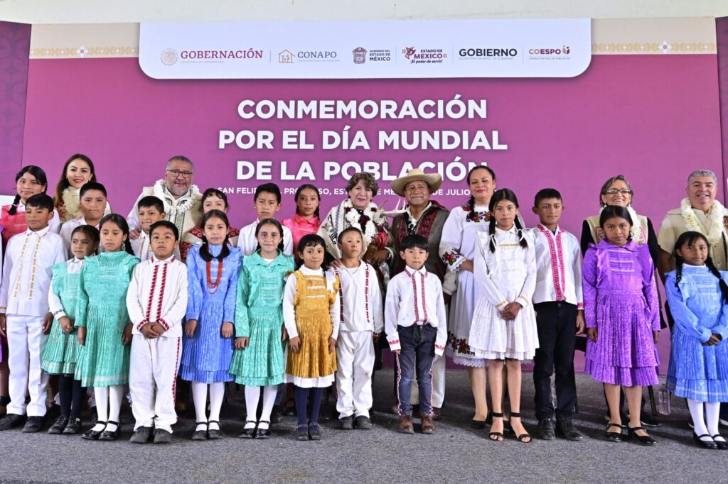 Celebra gobernadora Delfina Gómez el Día Mundial de la Población en el Centro Ceremonial Mazahua