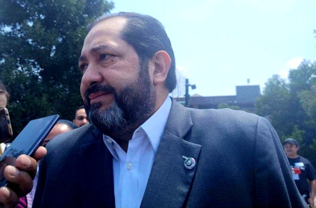 Llama Francisco Vázquez Rodríguez a cuidar el proceso de sucesión en la UAEMéx