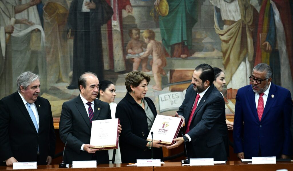 Recibe Legislatura Mexiquense Primer Informe de la Gobernadora mexiquense