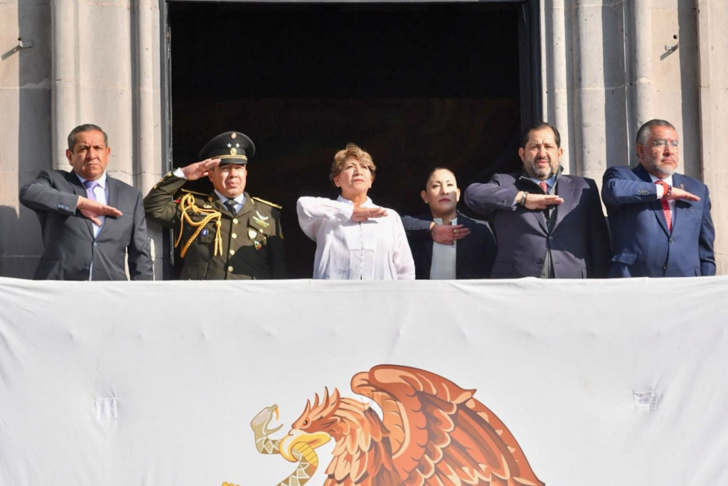 Asisten congresistas al 115 Aniversario de la Revolución Mexicana