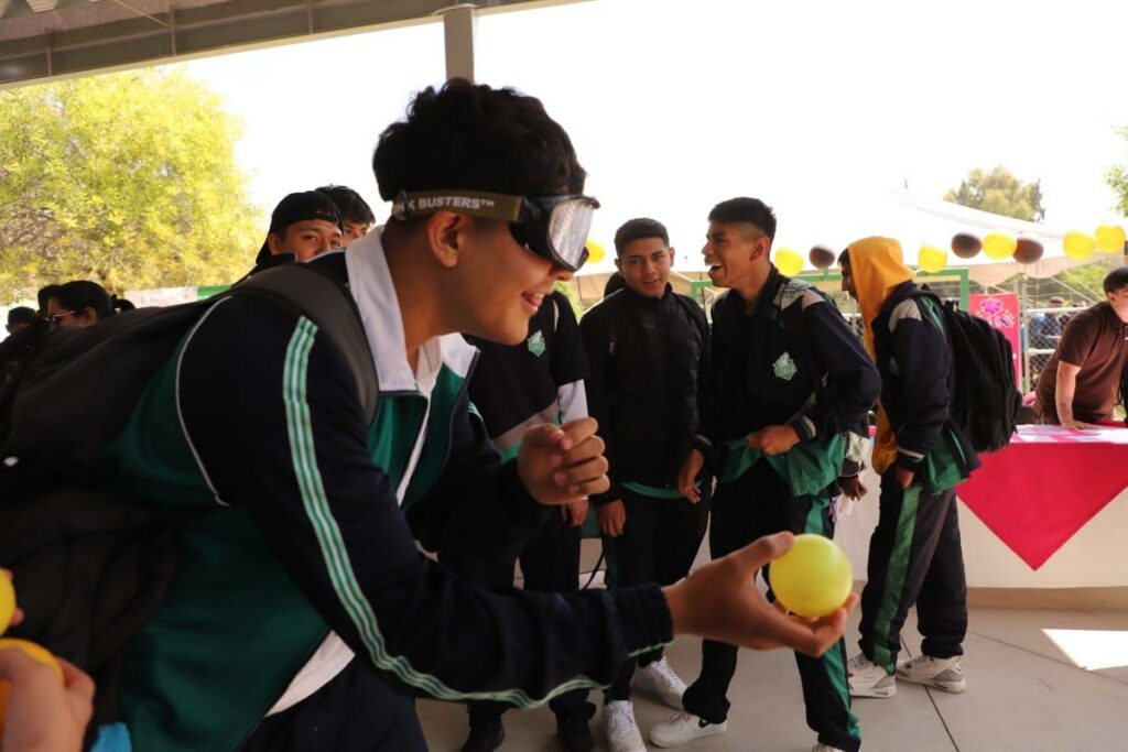 Con gran afluencia se efectuó en Tecámac la Feria de Servicios Multidisciplinarios para Adolescentes