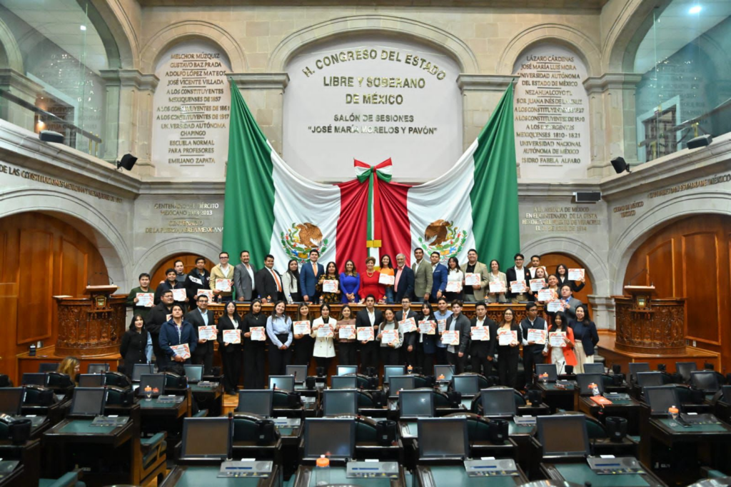 Formación política fortalece ciudadanía:  Ruth Salinas