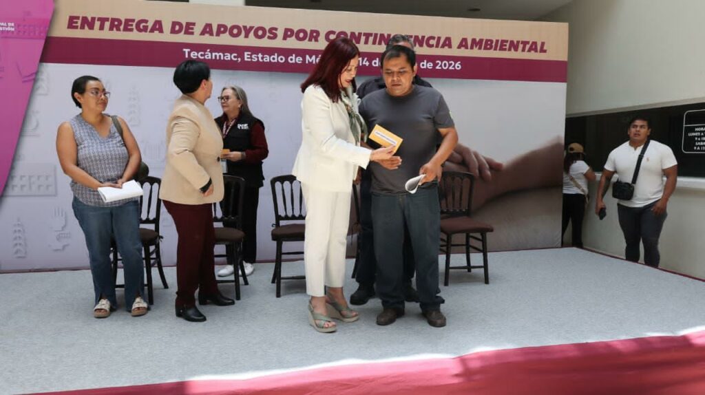 Entrega alcaldesa Rosi Wong apoyos a 142 familias afectadas por lluvias e incendios; reafirma compromiso con los tecamaquenses