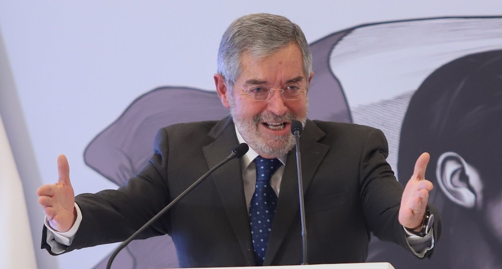Migrantes no están solos ante deportaciones de EU: Juan Ramón de la Fuente