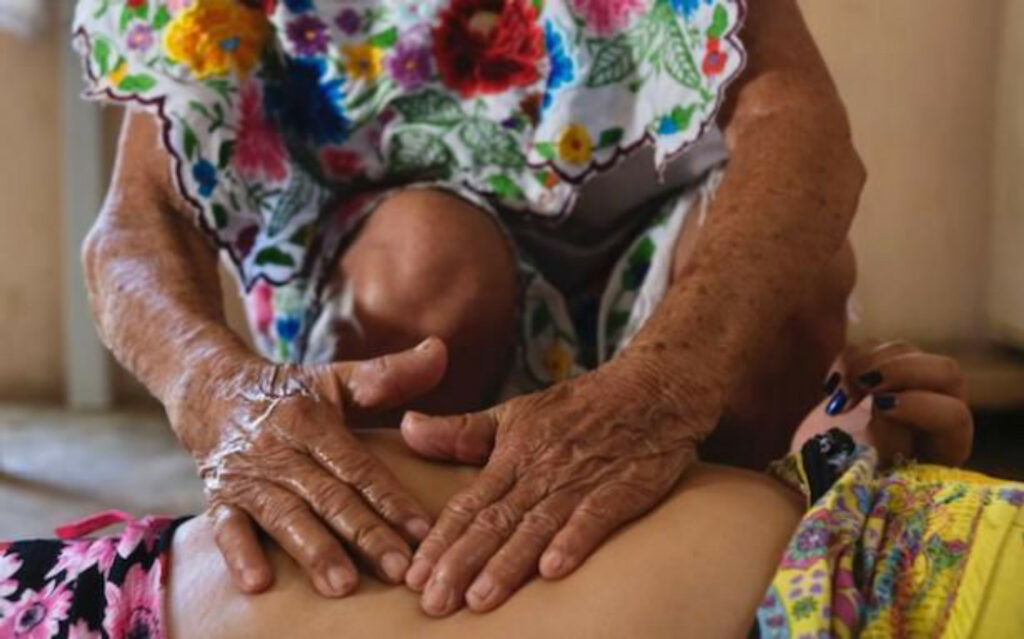 Reflexionan en la UAEMéx sobre la partería tradicional como eje de cuidados comunitarios*