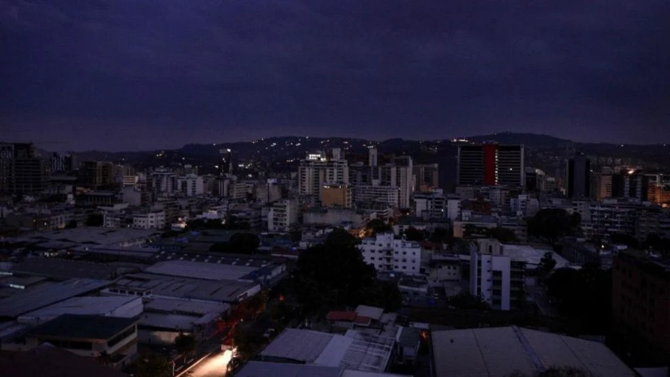 Se registra apagón en regiones de Venezuela