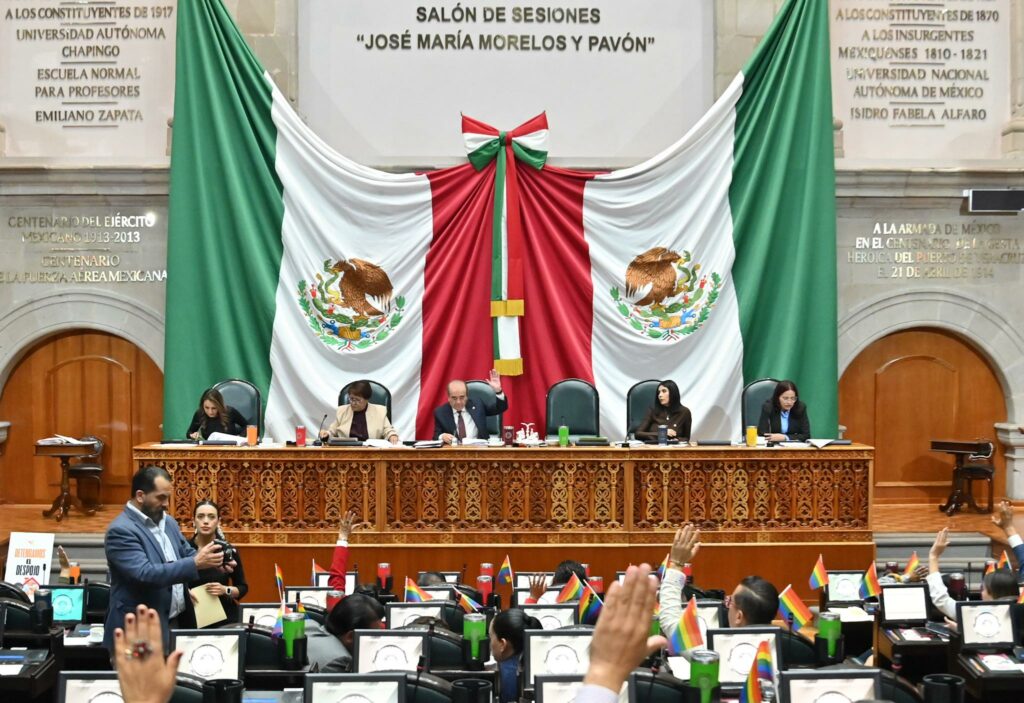 Diputados aprueban “Ley silla” como un derecho en el servicio público