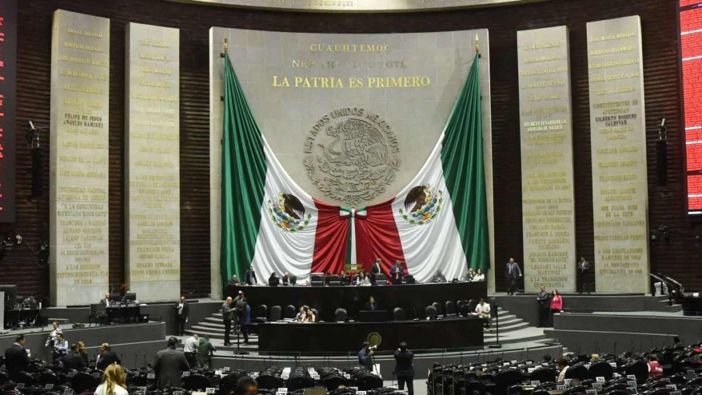 Aprueban en lo general reforma contra pensiones doradas