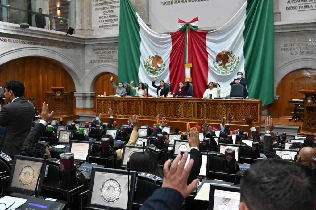 Lanza Congreso exhorto a los 125 municipios para que controlen población canina y felina