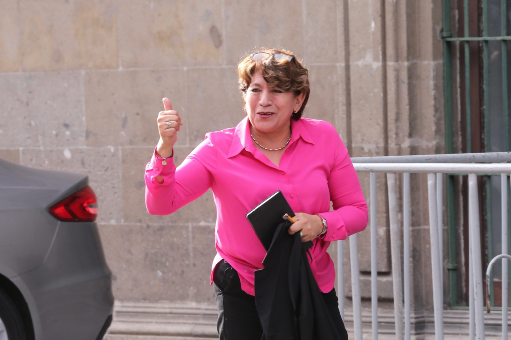 Asiste Gobernadora Delfina Gómez a reunión sobre IMSS-Bienestar encabezada por el Presidente AMLO en Palacio Nacional