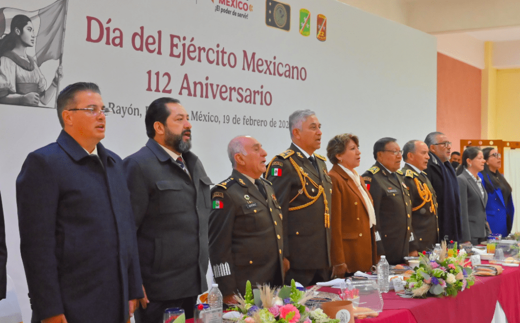 Acuden congresistas a 112 aniversario del Día del Ejército Mexicano