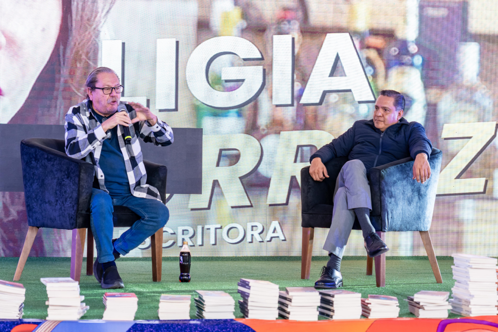 Ricardo Moreno y Taibo II, lanzan en Toluca la histórica colección «25 para el 25»