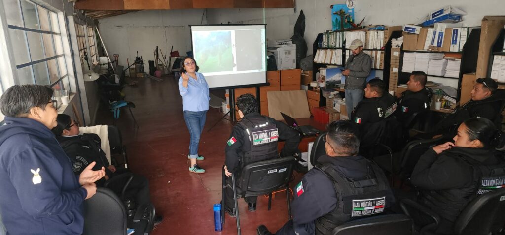 Policías de Alta Montaña y Agreste se capacitan en temas de áreas naturales protegidas