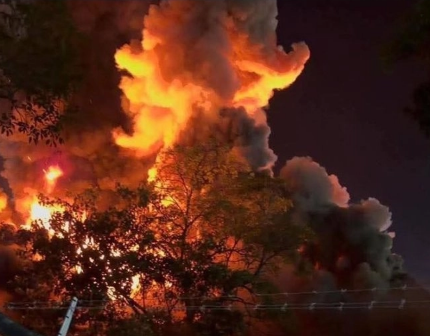 Controlan incendio en Nave 1 de Tabasco; inicia atención a damnificados