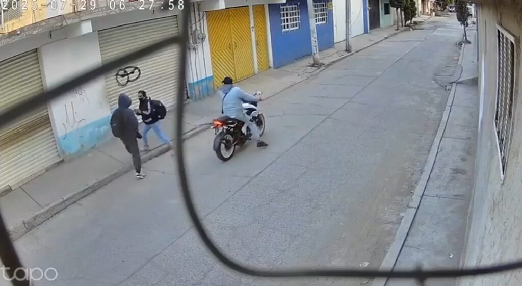 Persisten asaltos violentos en calles de Chimalhuacán; vecinos alertan sobre motoratones