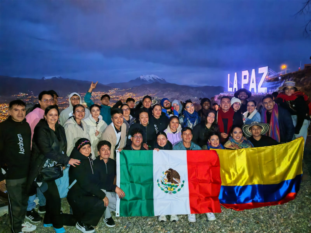 Grupo artístico del Estado de México brilla en festival de danza en Bolivia