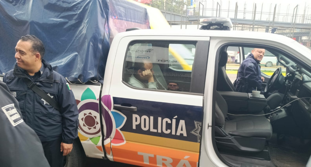 Policía de Ecatepec detiene a sujeto por probable abuso sexual en el Mexibús