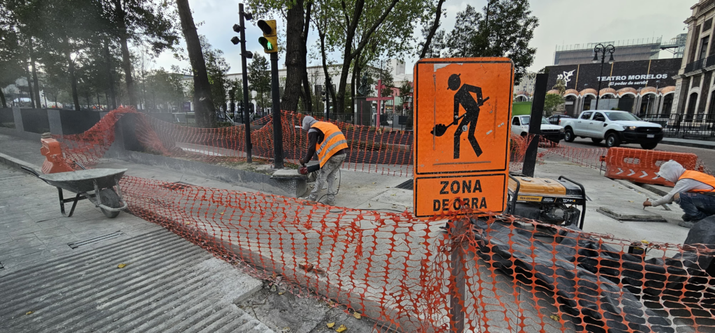 Anuncia Toluca cierre intermitente de calles por trabajos de balizamiento y pintura de pasos inteligentes