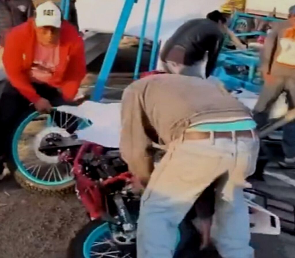 Se registra rapiña de motocicletas tras choque de tráiler en Arco Norte