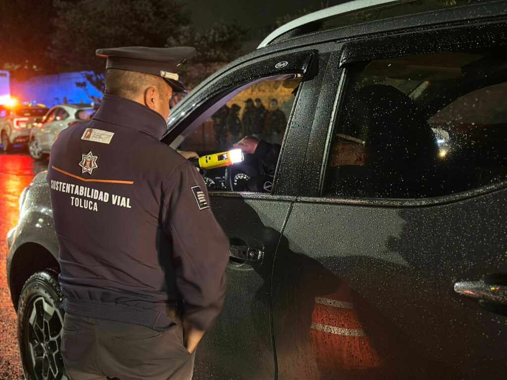 Durante el fin de semana  detienen a 43 personas que manejaban ebrios