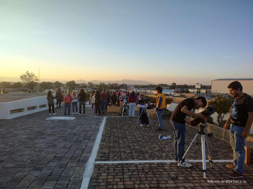 Rinden homenaje a Marie Curie durante La Noche de las Estrellas