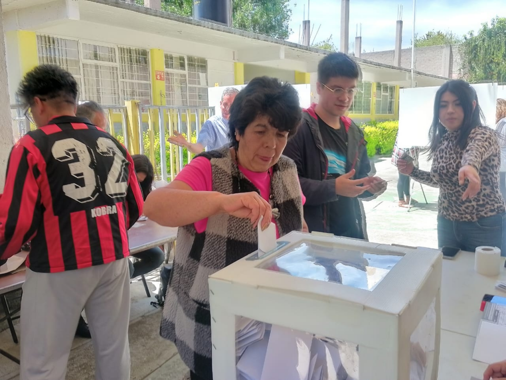 Ejemplar elección de autoridades auxiliares en Toluca