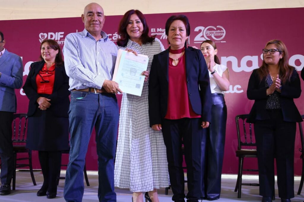 Se dan el “Sí” 71 parejas en las Bodas del Bicentenario en Tecámac, en el Día del Amor y la Amistad