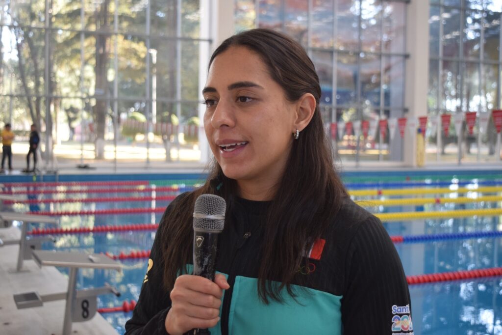 Jessica Sobrino Mizrahi vive el sueño olímpico de París 2024, es integrante del equipo de natación artística