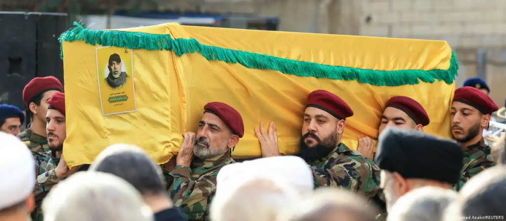 Hezbolá despide en Beirut a su abatido líder militar