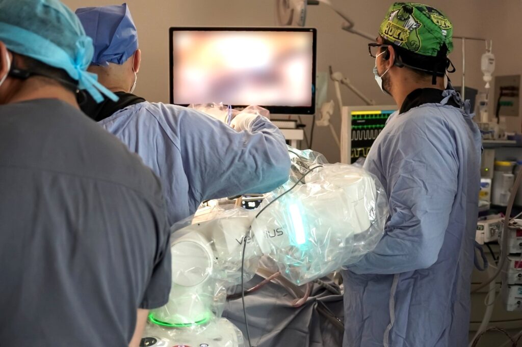 Efectúan en el Centro Médico Adolfo López Mateos del Edomex, 68 cirugías con Unidad de Inteligencia Robótica