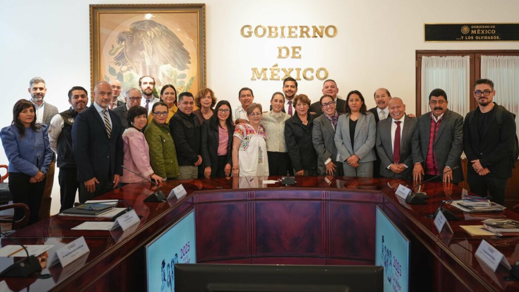 Se reúnen Claudia Sheinbaum y Delfina Gómez con alcaldes de la zona oriente del Edoméx