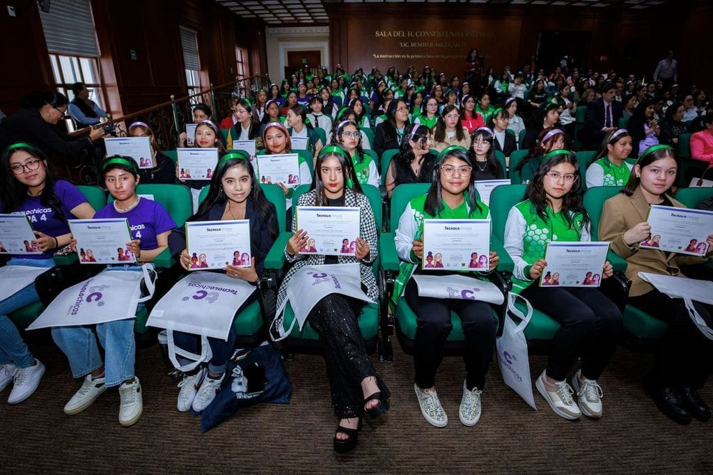 UAEMéx, promueve vocaciones profesionales entre estudiantado femenino