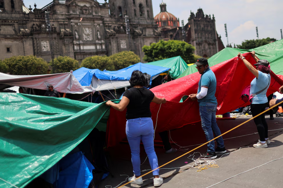 CNTE continuará una semana más con plantón en el Zócalo de la CDMX