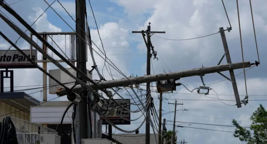Ola de calor y cortes de electricidad causan caos en Texas